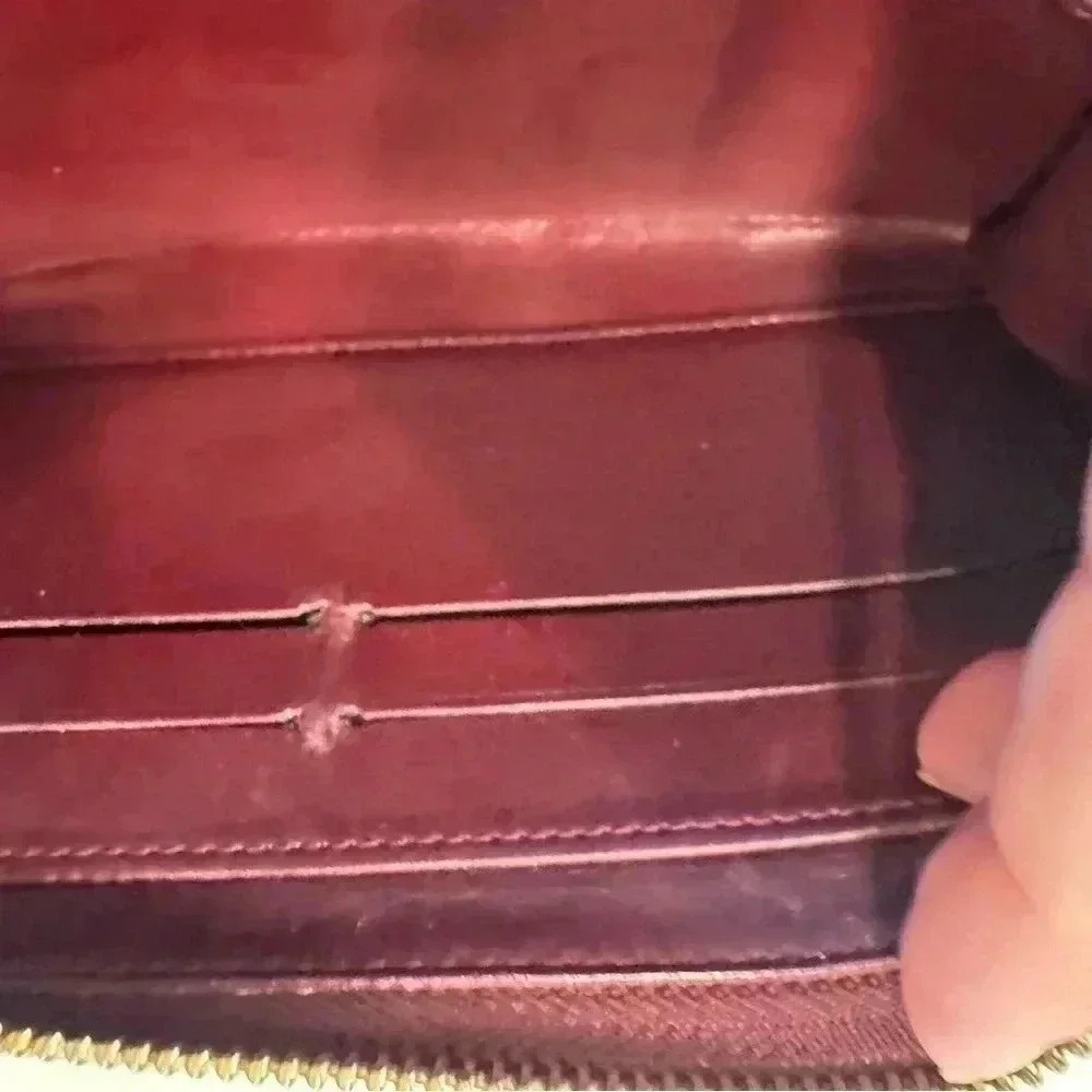 LOUIS VUITTON Long Wallet Zippy Monogram Vernis Bordeaux Date Code SP2120 - Picture 8 of 16